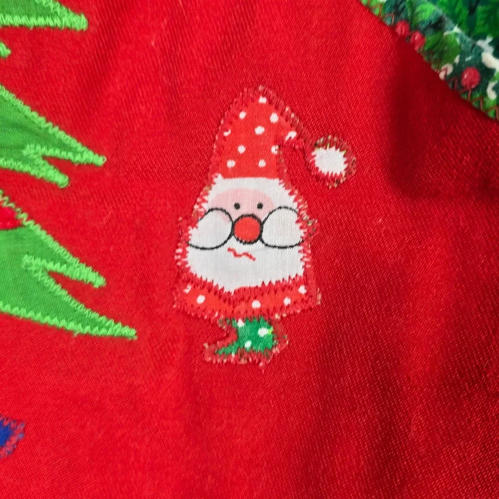 Unbranded embrace holiday